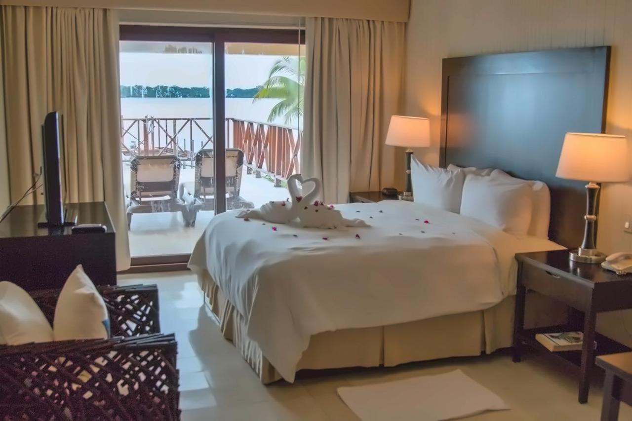 Playa Tortuga Hotel&Beach Resort Bocas Town Bagian luar foto