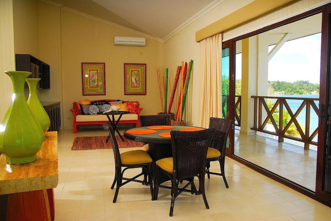 Playa Tortuga Hotel&Beach Resort Bocas Town Bagian luar foto