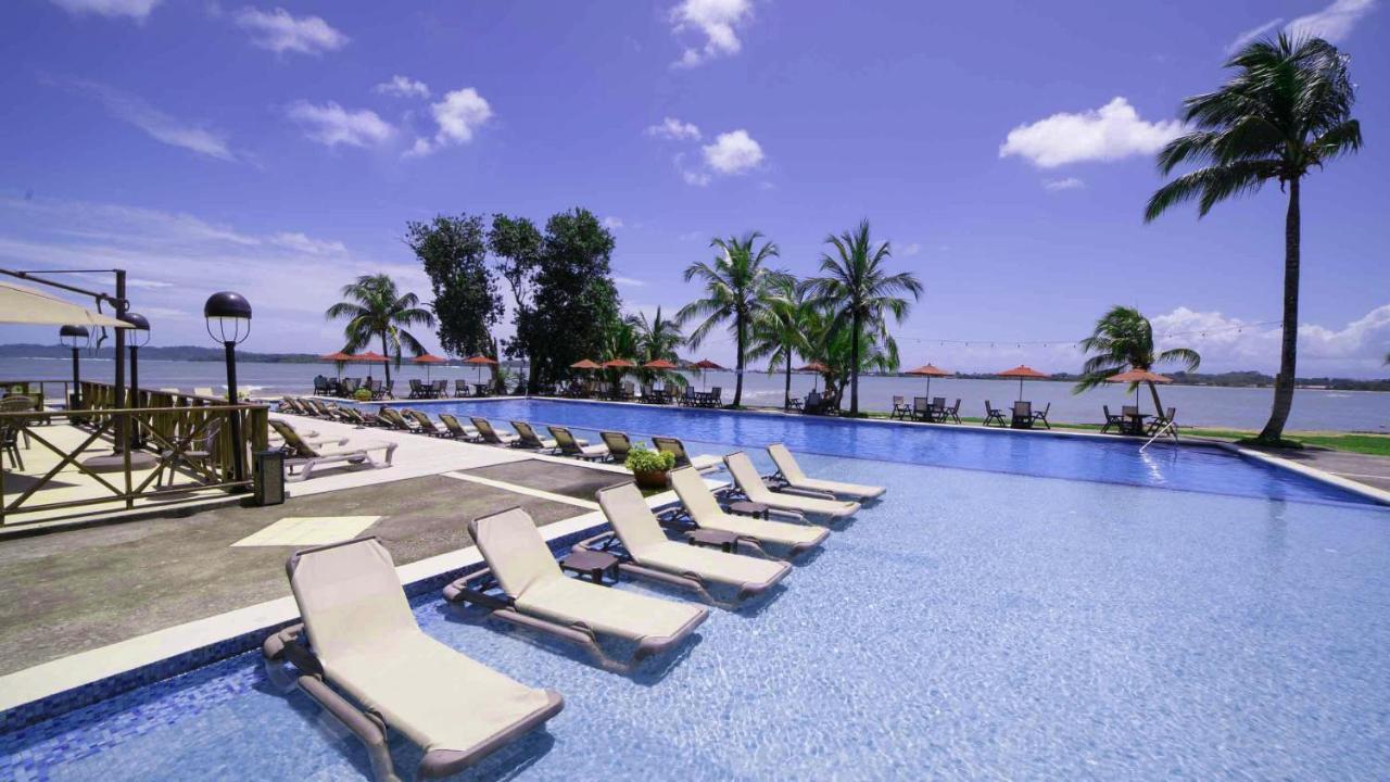 Playa Tortuga Hotel&Beach Resort Bocas Town Bagian luar foto