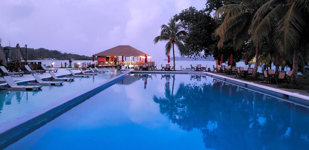 Playa Tortuga Hotel&Beach Resort Bocas Town Bagian luar foto