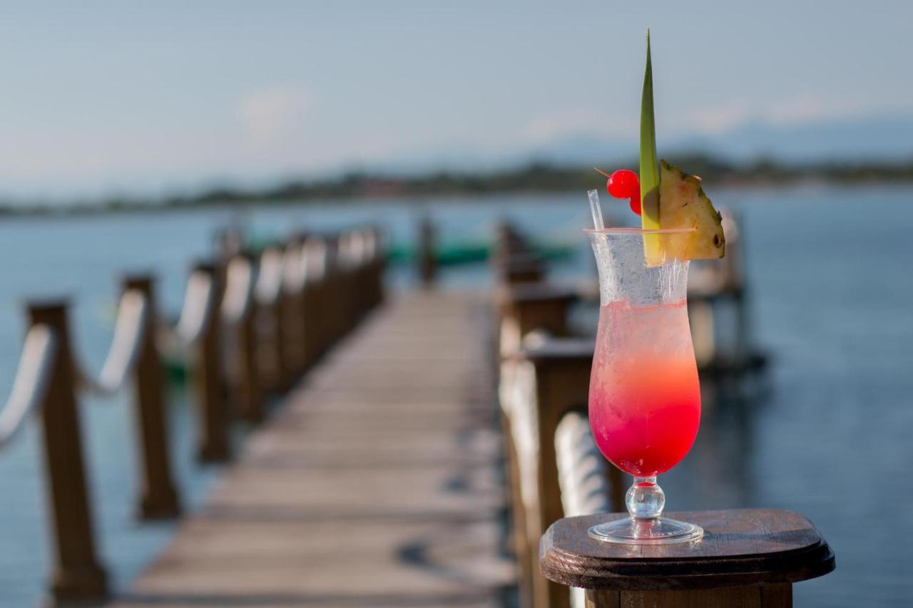 Playa Tortuga Hotel&Beach Resort Bocas Town Bagian luar foto